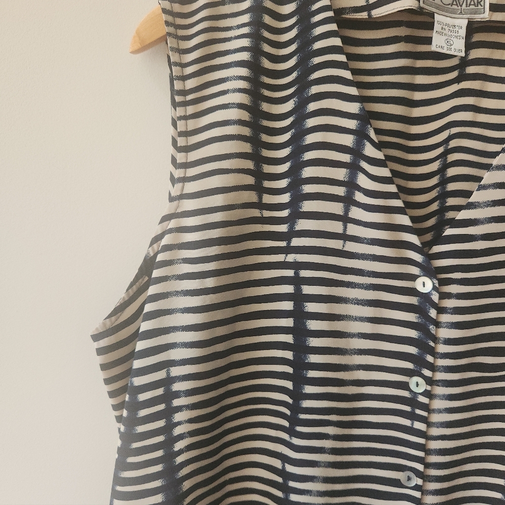 Le Caviar Striped Button Front Sleeveless Blouse XL Navy Ivory Top - Picture 5 of 8